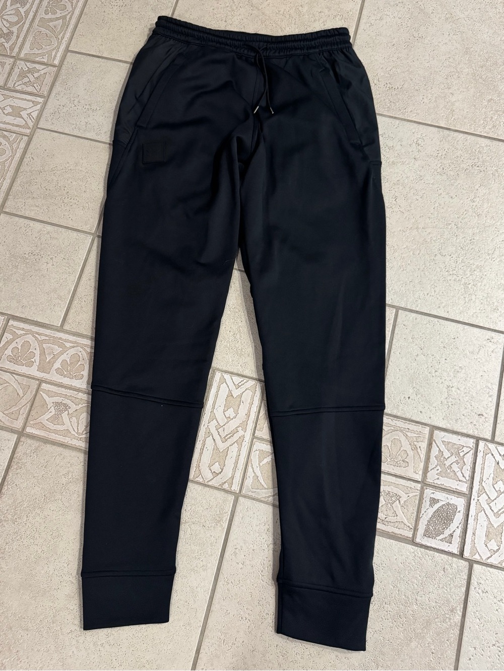 Under Armour Men's Black Jogger Pants - Casual Athletic Trousers - Small